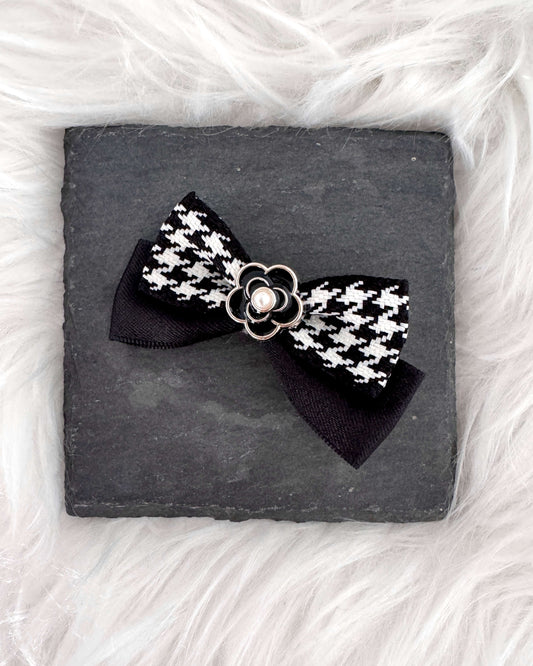 Houndstooth Charm Midi Hair Bow
