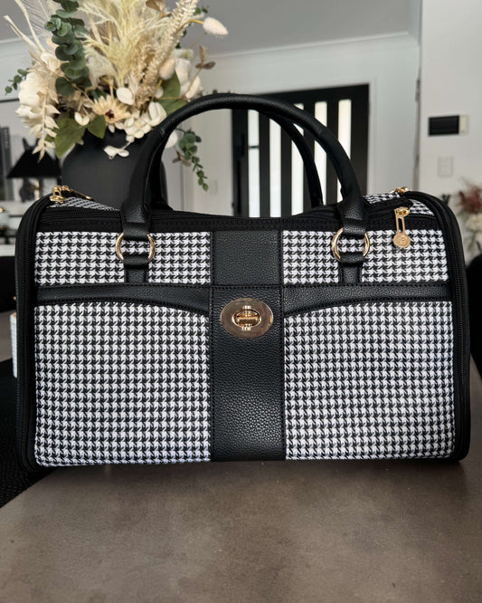 Houndstooth Carry Bag
