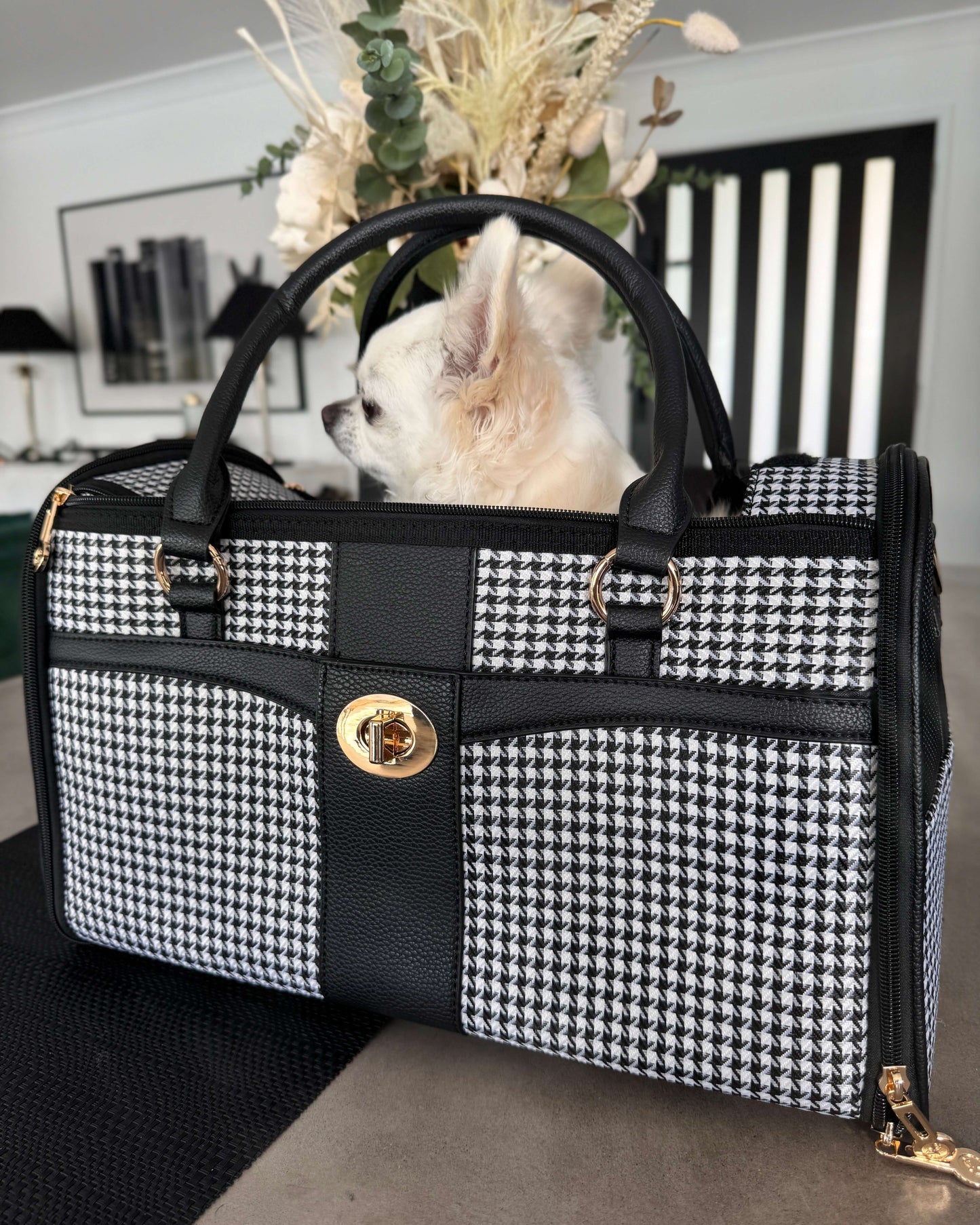 Houndstooth Carry Bag