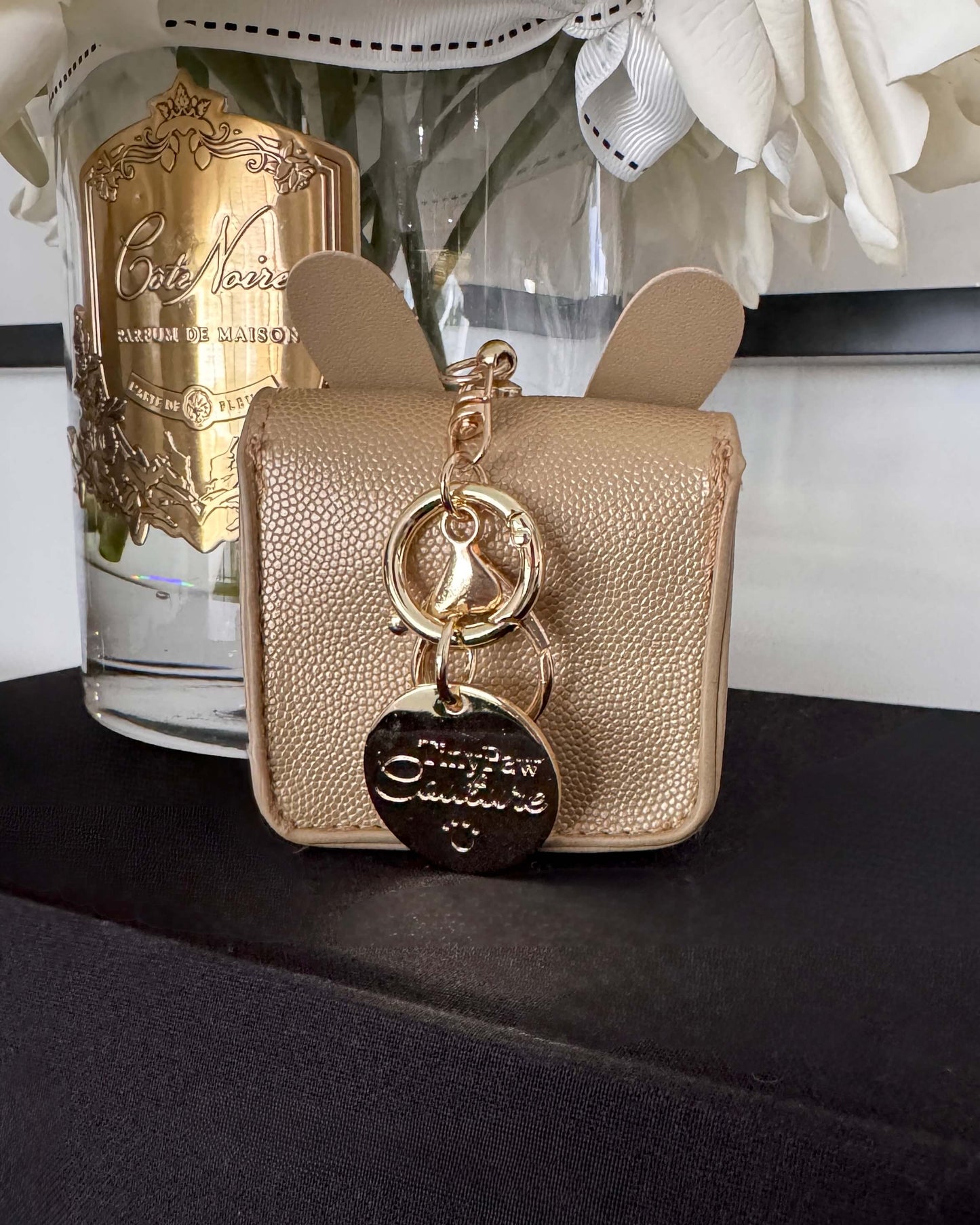 Luxury Bunny Bow Waste Bag Carrier Gold