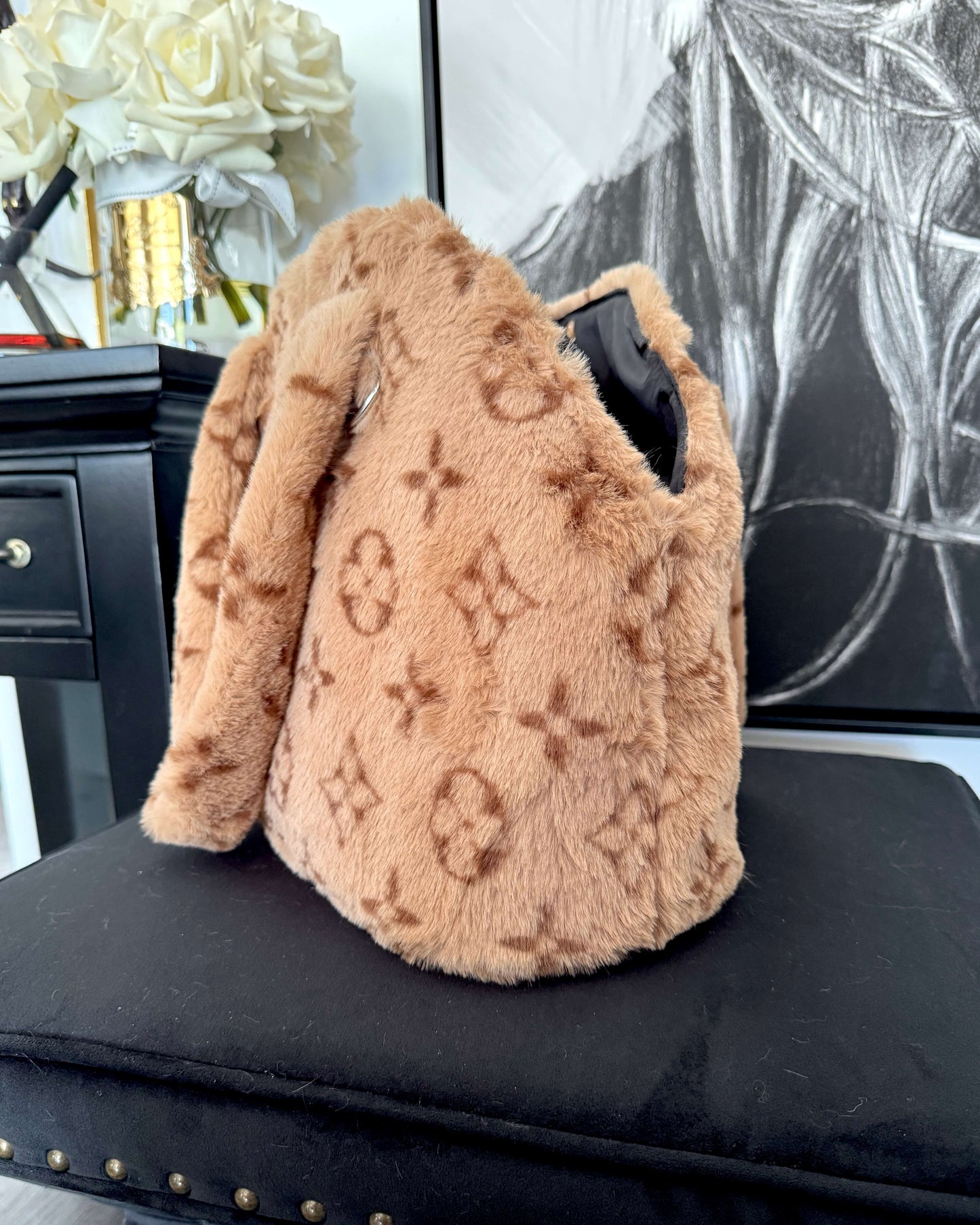 Luxe Designer Snuggle Tote Carry Bag - Brown