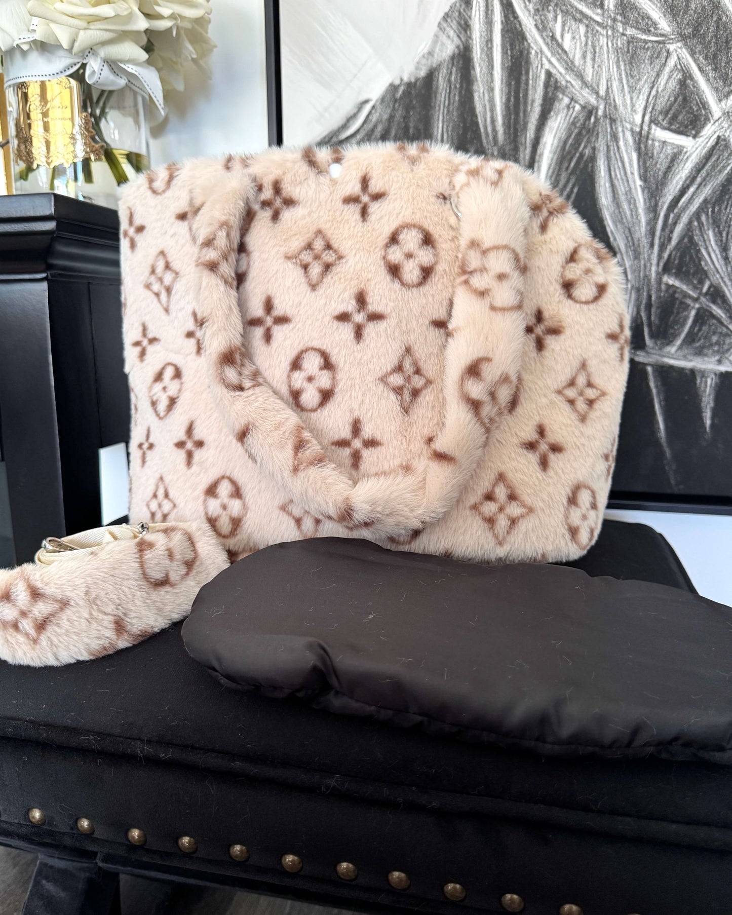 Luxe Designer Snuggle Tote Carry Bag - Cream