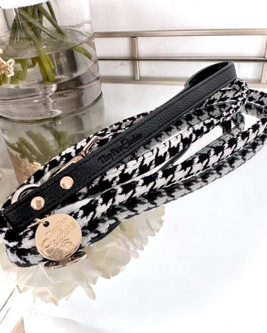 Little Luxe Houndstooth Lead