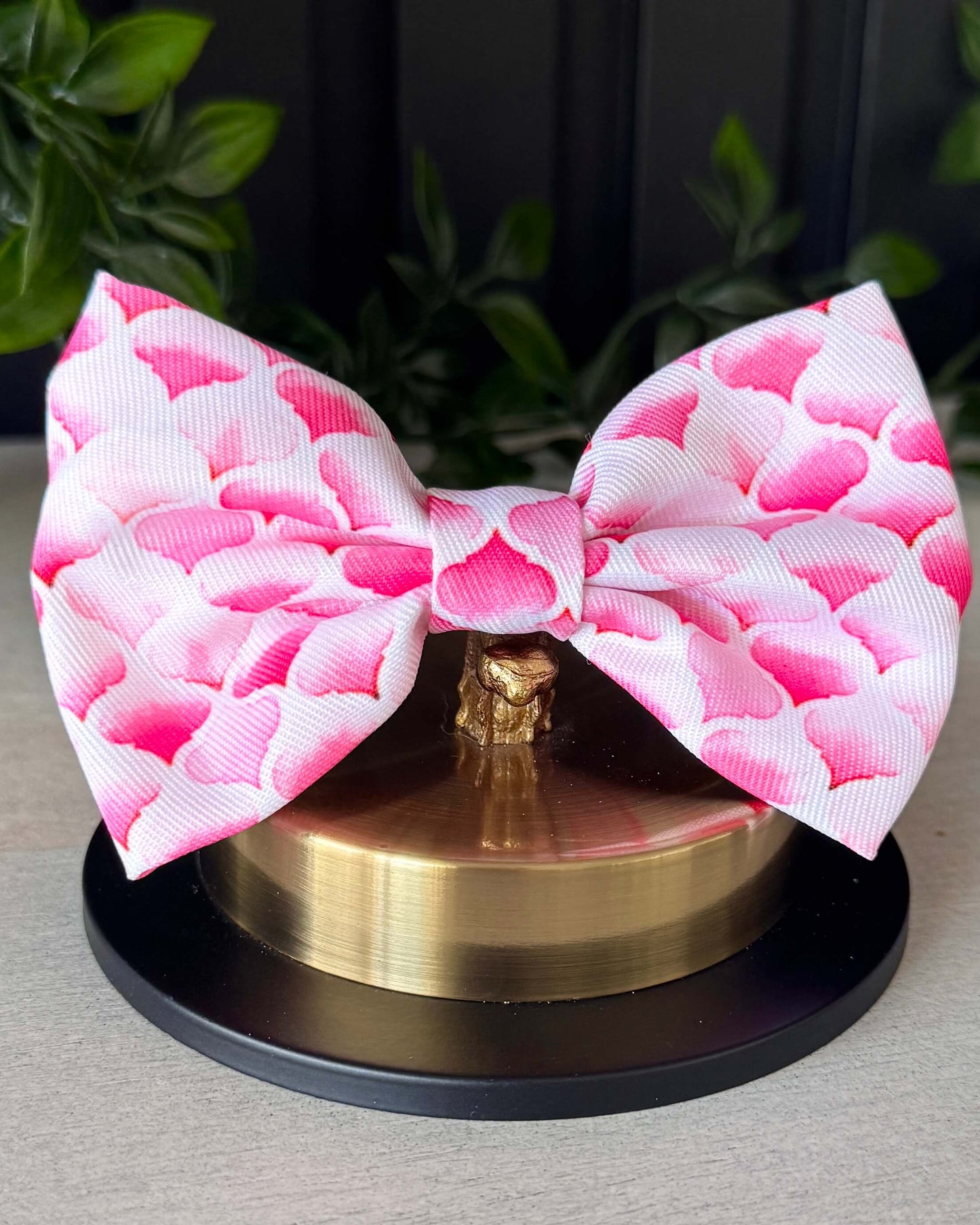 Wet'n'Wild Pink Gatsby Bow