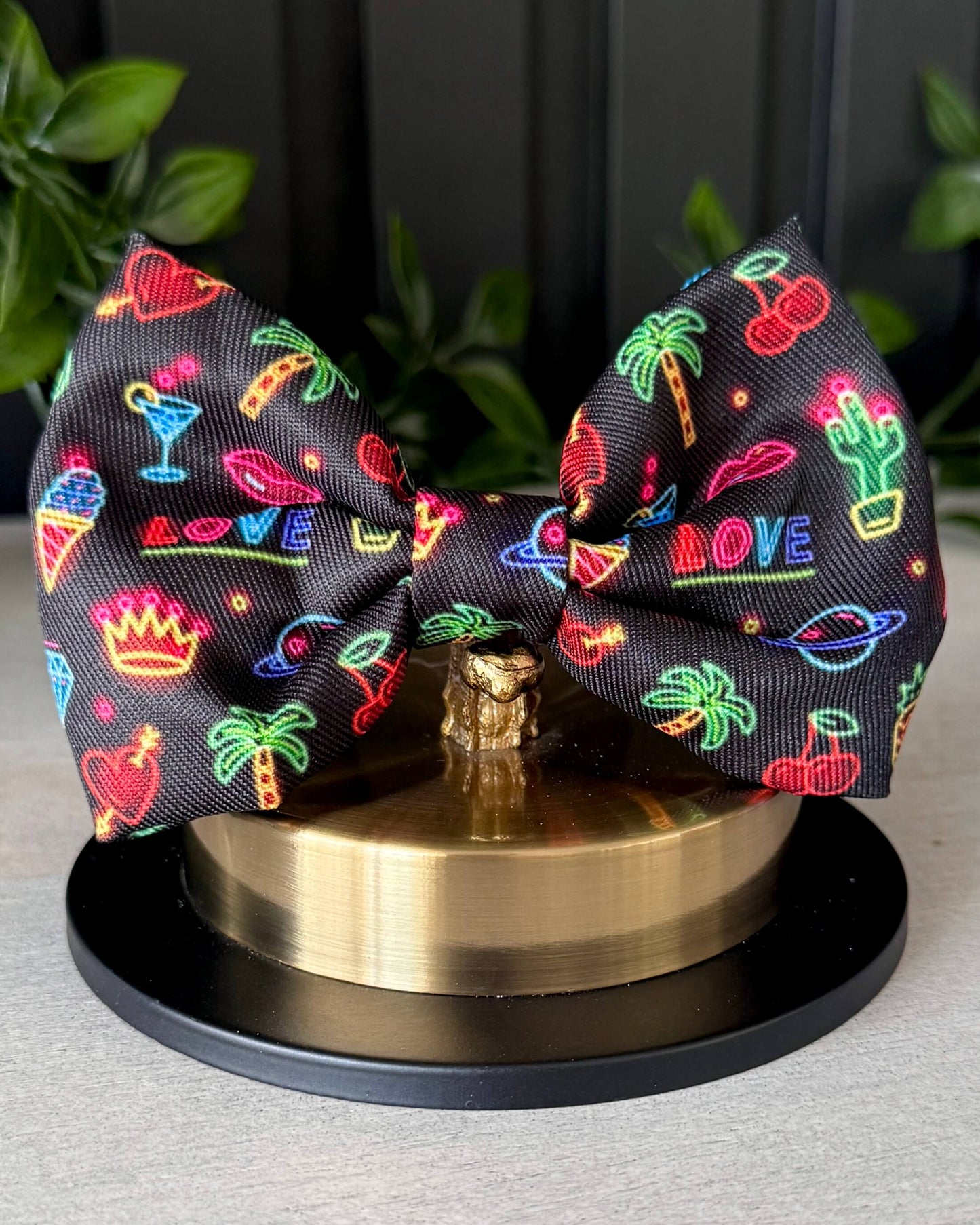Wet'n'Wild Neon Lights Bow